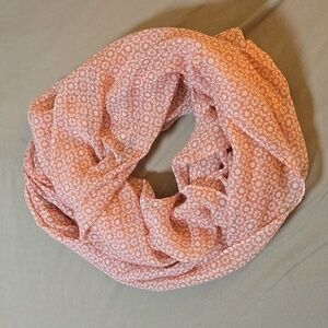 VanHeusen Infinity Scarf